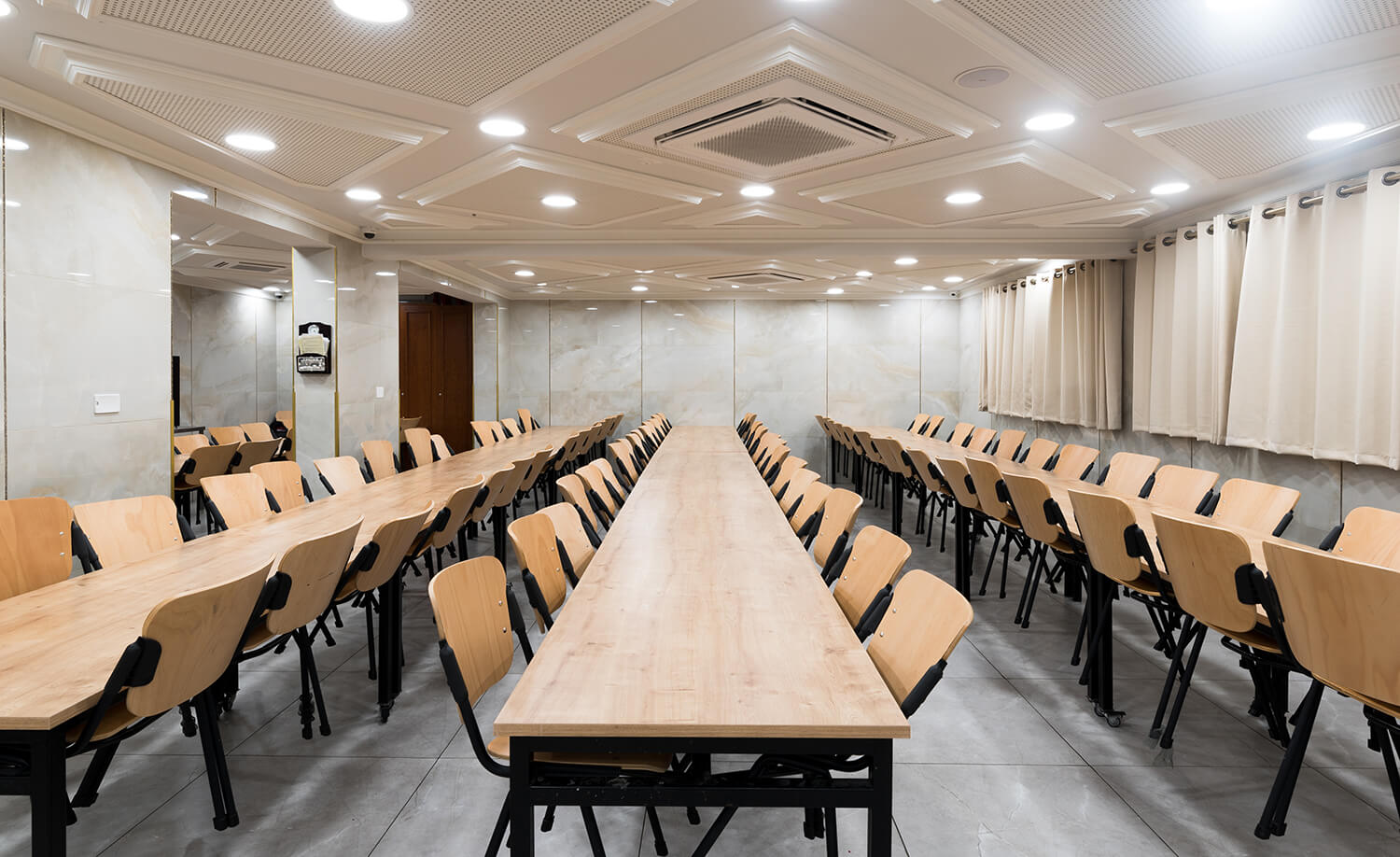 ישיבת זכרון אליעזר חדר אוכל